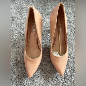 Woman’s heel shoes